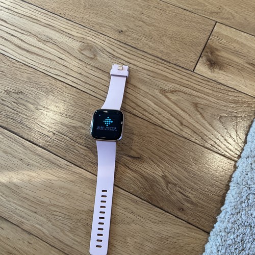 Fitbit versa 40mm - versa, gold